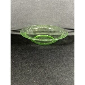 PYREX‎ USA GREEN SWIRL FEATHER SOUP BOWL
